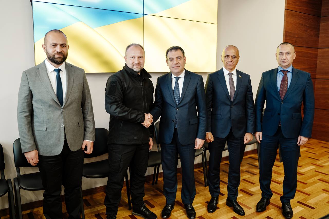 Філіп Пронін провів зустріч із Надзвичайним та Повноважним Послом Азербайджанської Республіки в Україні